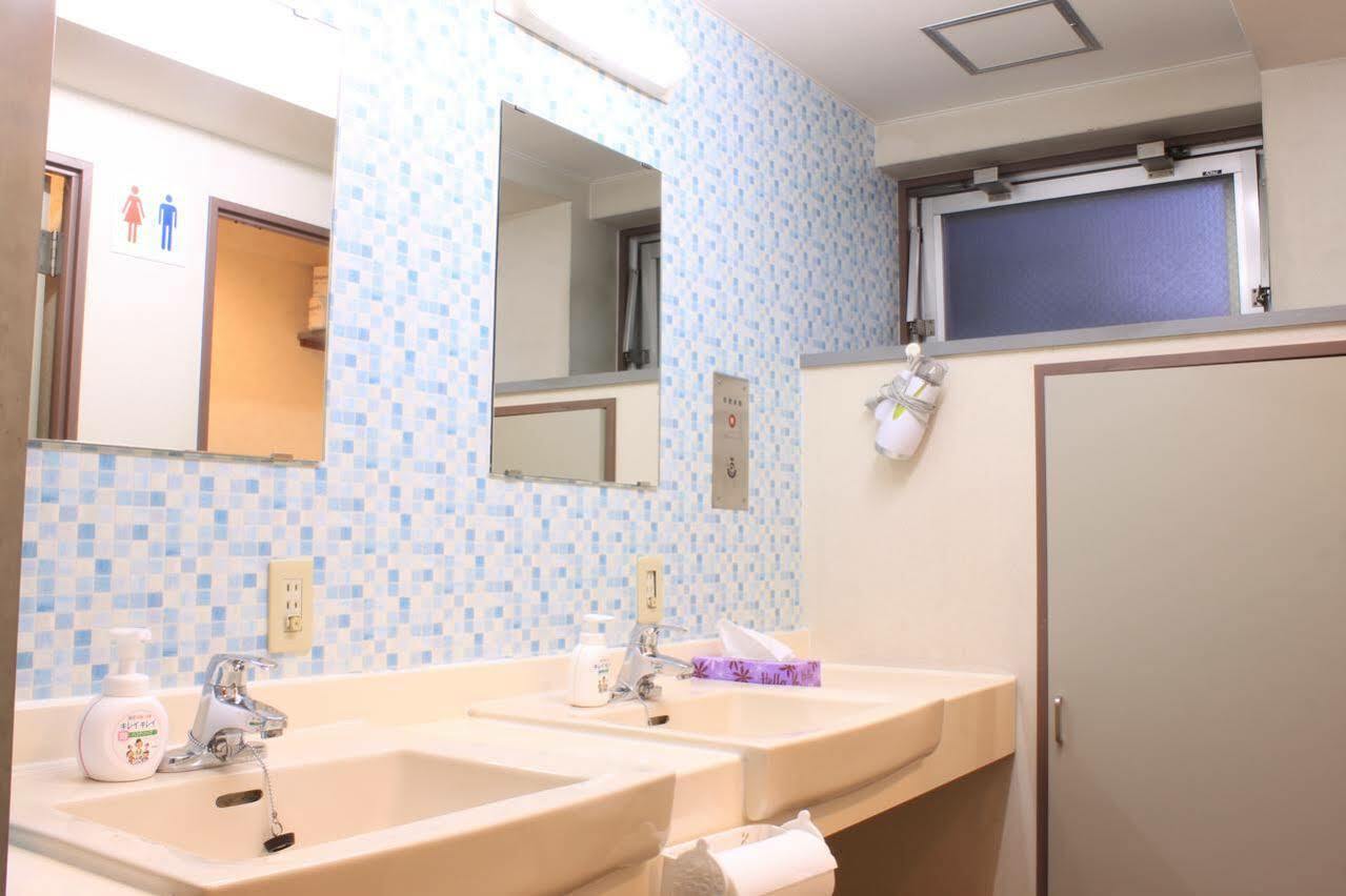T&K Hostel Kobe Sannomiya East Kültér fotó