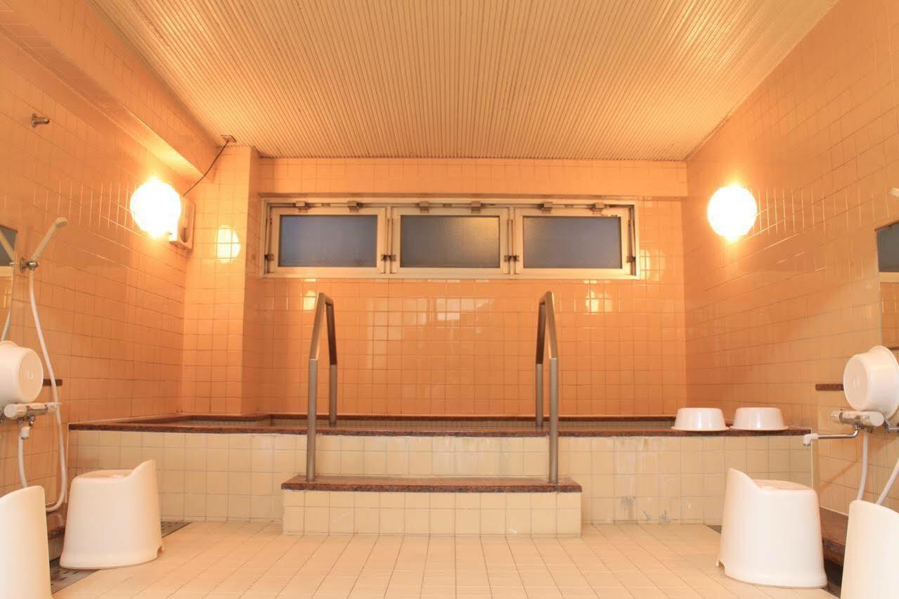 T&K Hostel Kobe Sannomiya East Kültér fotó